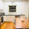 D115 Exquisite Natural Stay