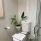 D115 Exquisite Natural Stay