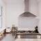 Seaside home with nearby beach access - Taroona