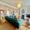 3 bedroom stunning house with garden and amazing sea views
