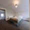 Group Bookings: Up To 30 Guests Across 5 Spacious Flats! Keyless Access Free Wifi & Parking - Birmingham