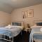 Group Bookings: Up To 30 Guests Across 5 Spacious Flats! Keyless Access Free Wifi & Parking - Birmingham