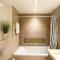 HiGuests - Sky-High Luxury 2BR Apt in Downtown Views Dubai - Dubái