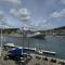 Seascape - Waterfront apartment, glorious views and parking