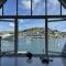 Seascape - Waterfront apartment, glorious views and parking