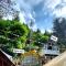 Birds Home : Rustic Cabins & Canvas Retreat