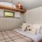 Burr 1 Shepherds Hut - Barnstaple