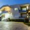 DERON Apartments