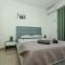 DERON Apartments