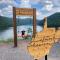 Historic cabin off I-77, views, antiques, Wi-fi, wonderful experience for 2!