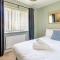 Host & Stay - Wilshire Way