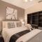 Dream House 5 Bedroom w Amazing Heated POOL - Hollywood