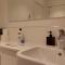 Van Gogh Apartment, Bedford - Fast Wifi, Gym & FREE Parking