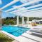 LUZ BLANCA Rooftop seaview villa