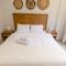 Modern apartment 600m away from Shopping del Sol