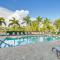Naples Resort Townhome with Screened Patio! - نيبلس