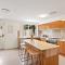 Cozy Double Room in Panania - Close to Stations & Stores - Shared Bathroom