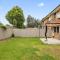 Cozy Double Room in Panania - Close to Stations & Stores - Shared Bathroom