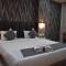 Hotel Vip Square - Puri