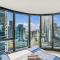 Sleep in the Clouds Level 30 Aus 108 - sleeps 6 - Melbourne