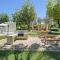 Whole 3 BR with Maids Room House - The Springs - Privat Garden