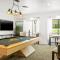2BR CozySuites at Kierland Commons with pool #02 - Scottsdale