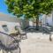 Gorgeous Home In Nadin With Wifi - Nadin