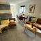 Pass the Keys Flat 3 · Stylish Modern Apt with Patio - Telford