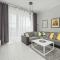Wrocław Center Apartment Close to the Market and Park with Parking & Air Conditioning by Renters Prestige