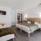Anglade Hotel
