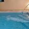 Mon Petit Paradis, Piscine Intérieure Chauffée Privative - Lournand