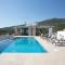 Villa Thymari, a unique seafront villa - Xiropigado