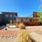 Timber & Tin H 2Bed 2Bath w Pool & Rooftop Deck - Kanab