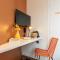 Hotel Olympic Paris Boulogne by Patrick Hayat