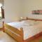4 Bedroom Amazing Home In Trensum - Trensum