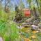 Creekside Cabin Retreat with Private Deck in Payson - 佩森