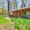 Creekside Cabin Retreat with Private Deck in Payson - 佩森