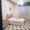 2 bedrooms apartement with enclosed garden at Vita