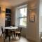 Bijou apartment in the heart of Melrose