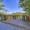 Lake and Pool Access Spacious Home in Newland - Newland