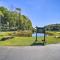 Lake and Pool Access Spacious Home in Newland - Newland