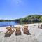 Lake and Pool Access Spacious Home in Newland - Newland