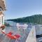 Oceanfront Cottage with Deck 2 Mi to Boothbay Harbor - West Boothbay Harbor
