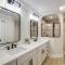 Chic Micanopy Getaway with Pool and Pool Table! - Micanopy