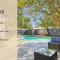 Upscale 6BR 2,5BA Holiday Home with Pool, Hot Tub & Game Room - Farmers Branch