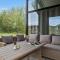 4 Bedroom Cozy Home In Hadsund