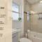 Elegant 5BR 2,5BA Holiday Home with Pool, Jacuzzi, BBQ, and Cinema Room