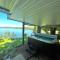 Breathtaking Lake View With Spa Chalet 360