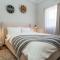 Belle Escapes - Moseley Apartments near the beach with private garden