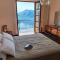 Lago Azzurro Infinity View - Happy Rentals